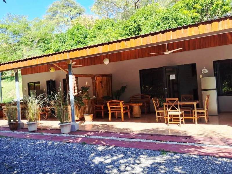 Commercial at Puerto Jiménez