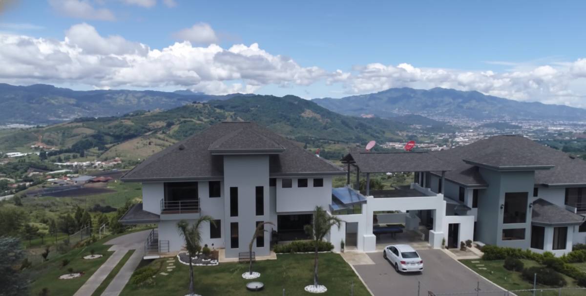 Casa en Parte Occidental de Ciudad Cartago