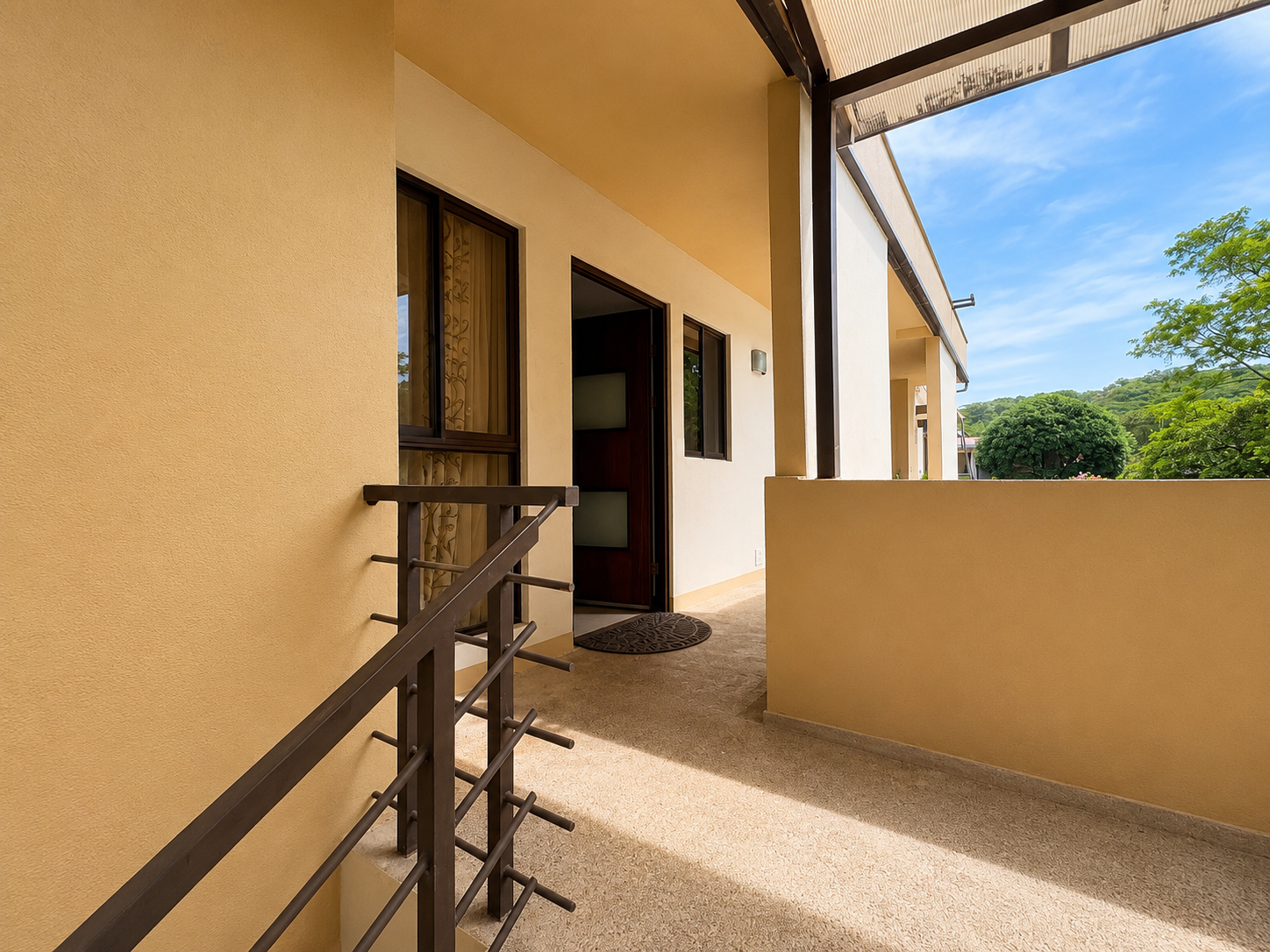Comercial en Pozos