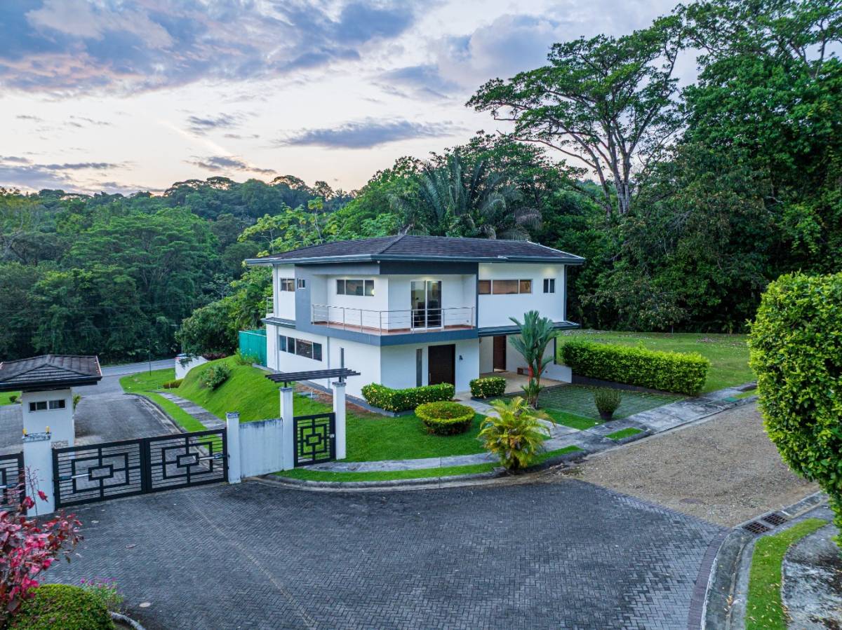 House at Playa Hermosa
