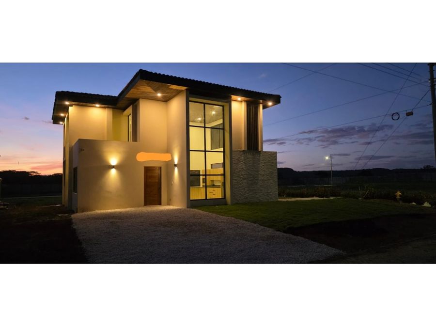 Casa en Condominio La Tajona