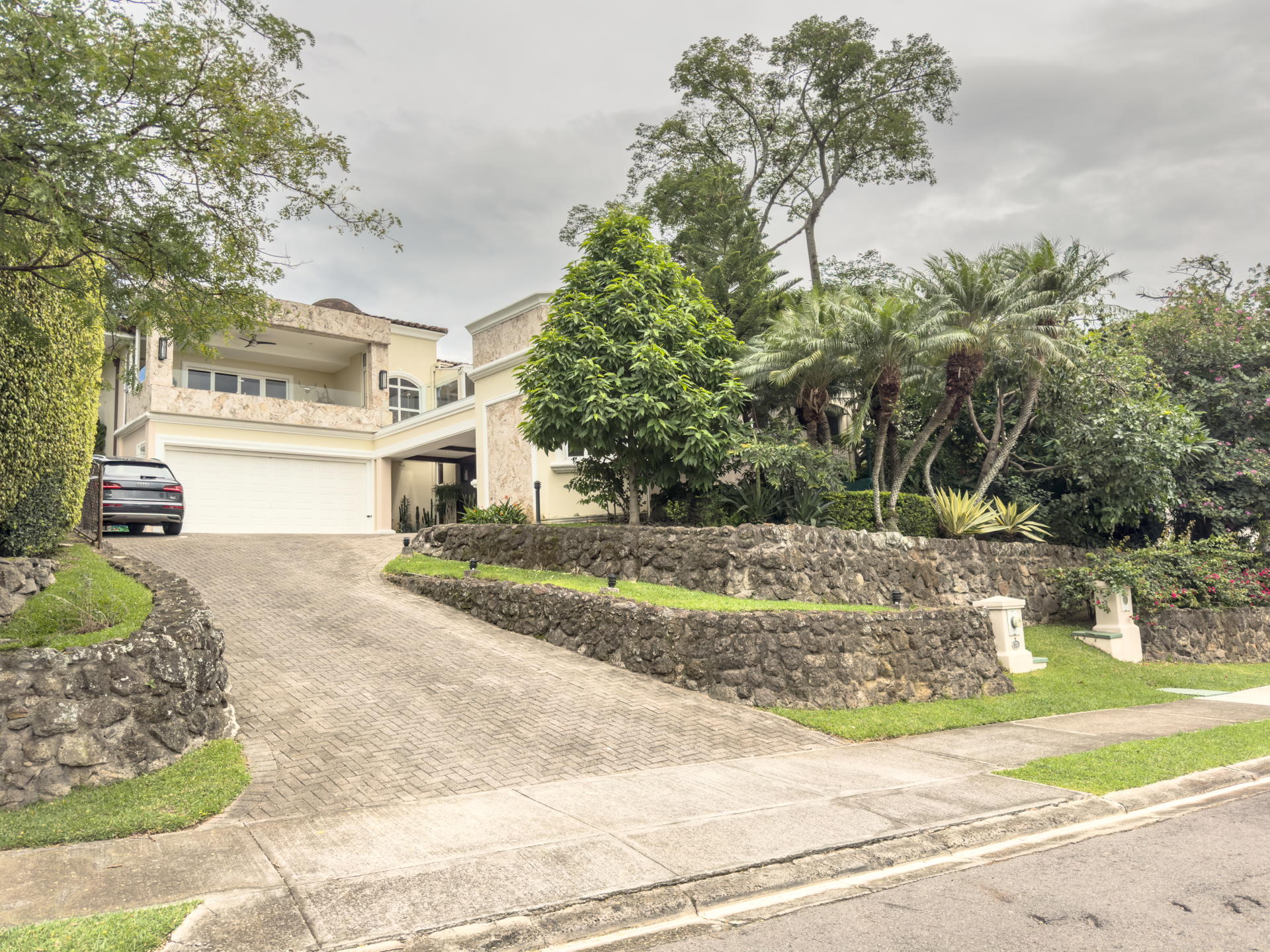 Propiedad en Condominio Cerro Alto