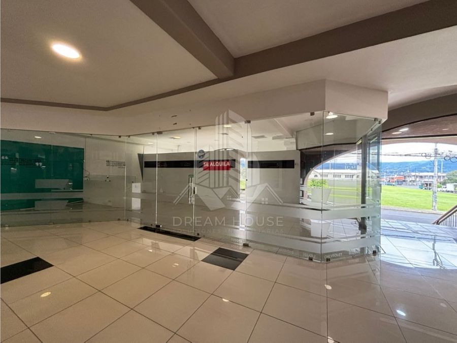 Comercial en San Pedro