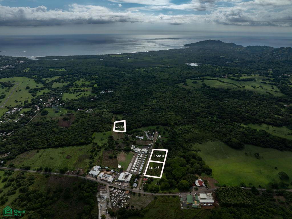 Land at Tamarindo