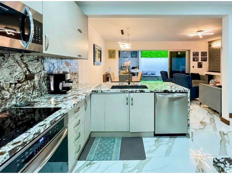 Casa de 3 Habitaciones en Bello Horizonte de Escazú