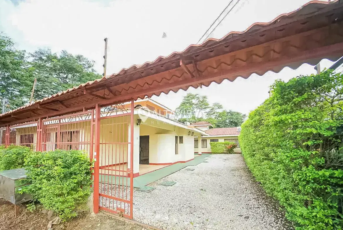 Apartment at Sardinal