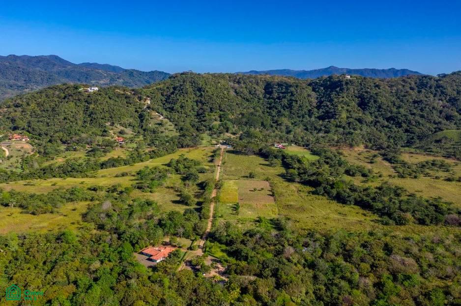 Land at Bejuco