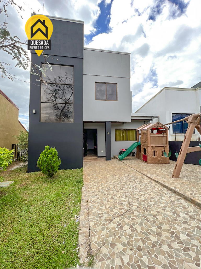 House at Condominio Los Olivos