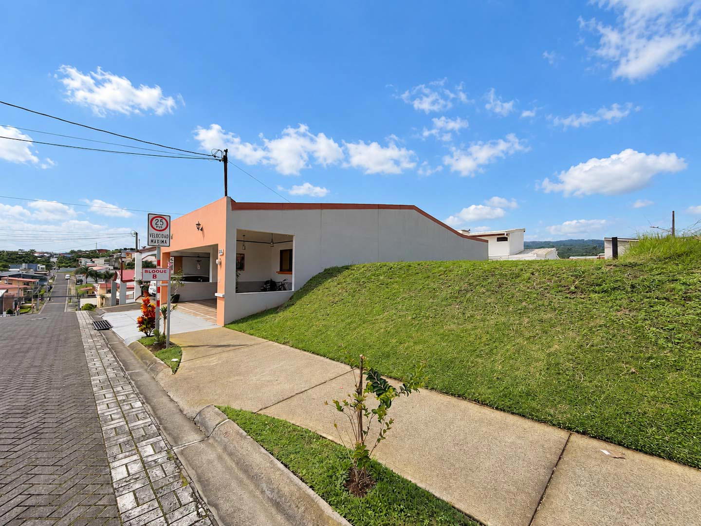 Terreno en Condominio Lomas de Montes de Oca