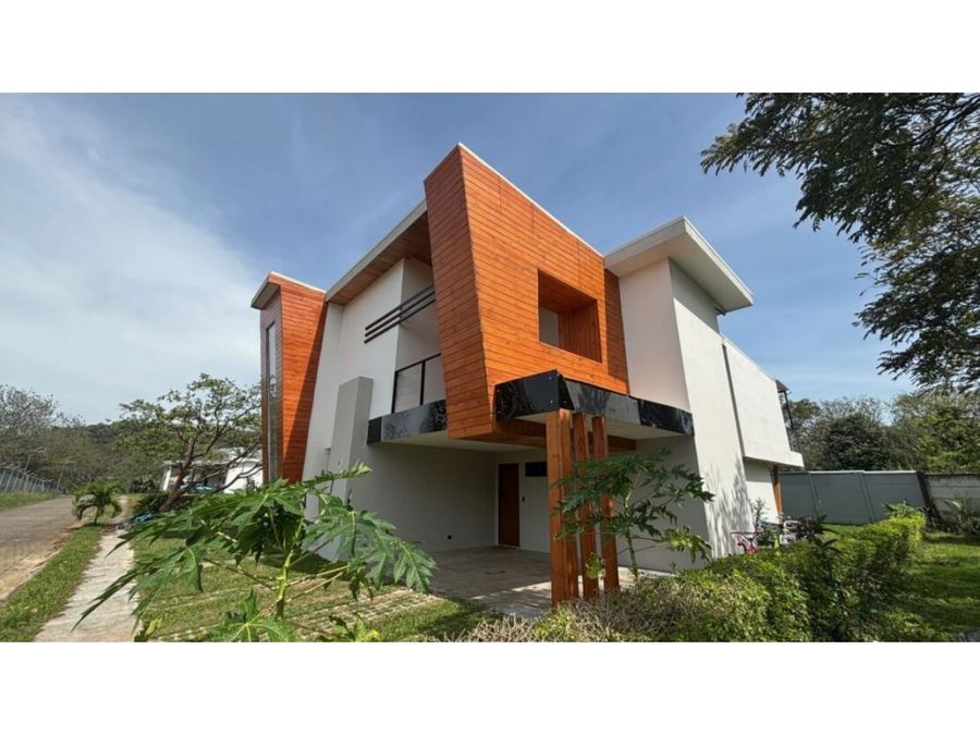 Casa en Guácima