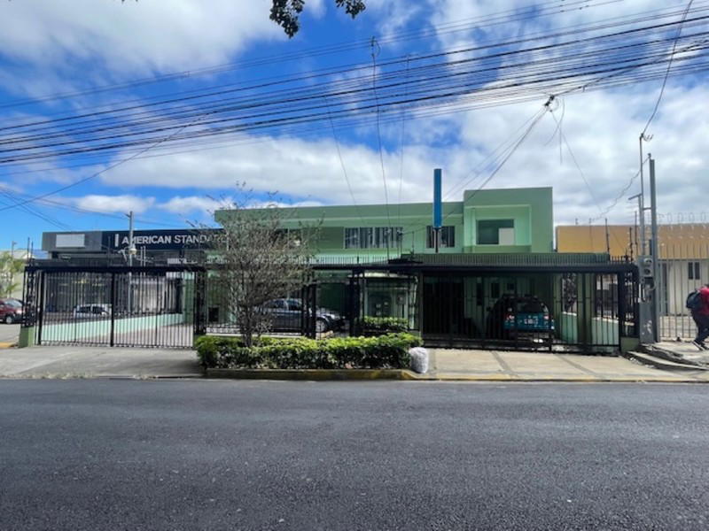 Comercial en Mata Redonda