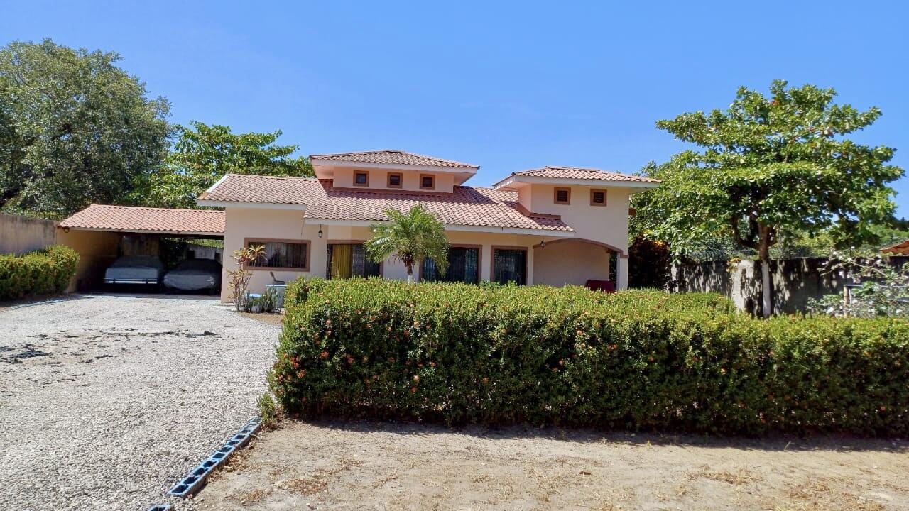 Casa en Curubandé