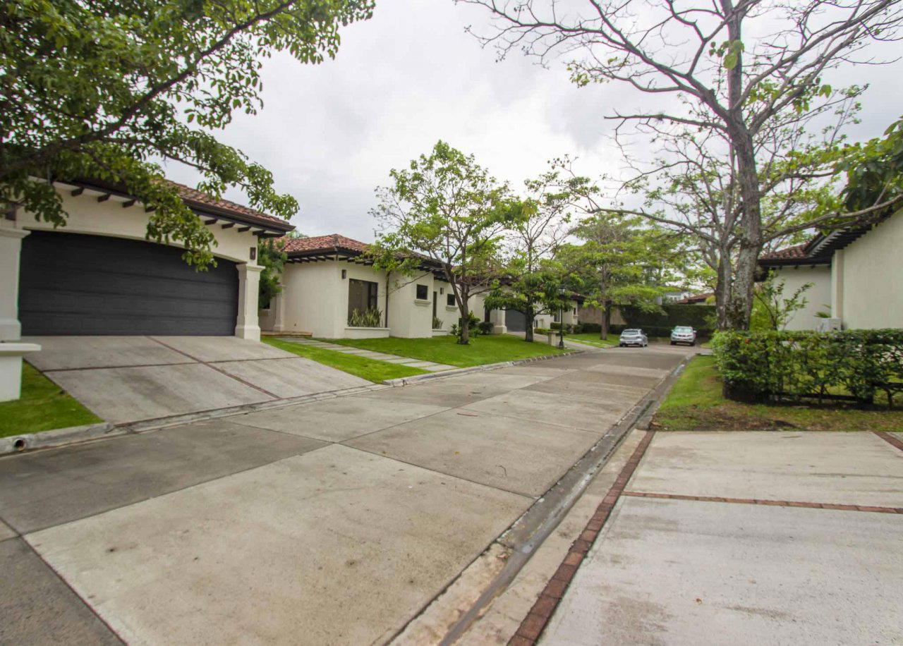 Property at Pozos