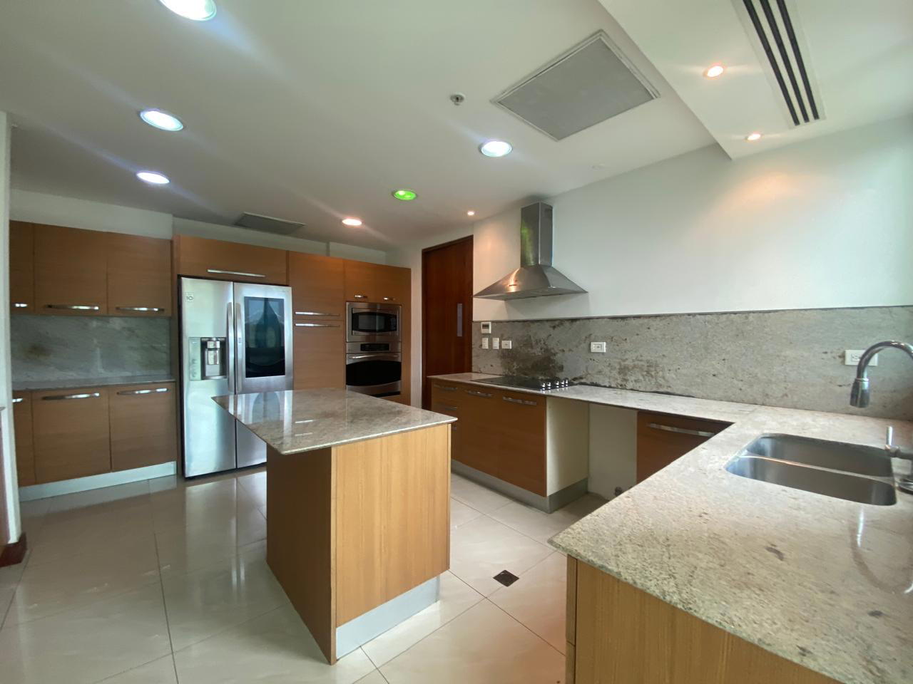 Property at Condominio Central Park
