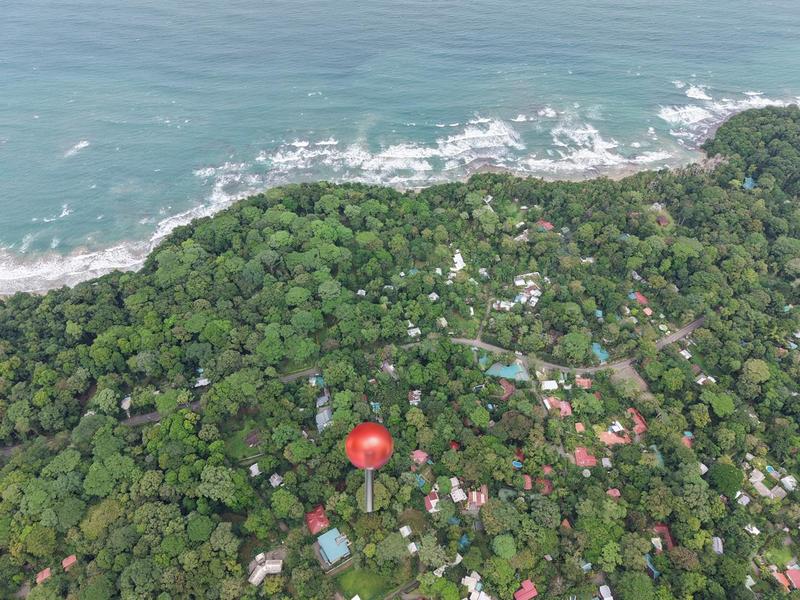 Land at Cahuita