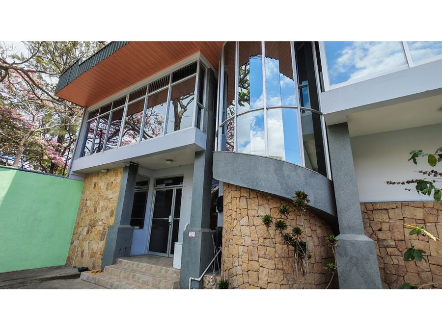 Edificio en Damas