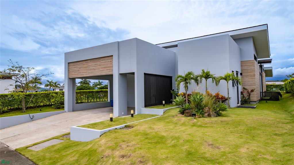 Casa en Condominio Madero Negro