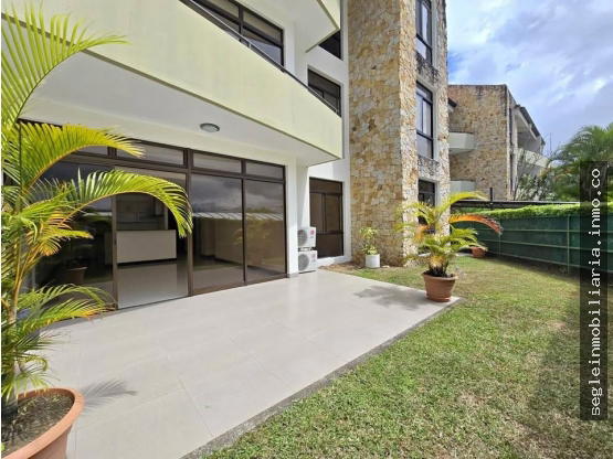 Alquiler de apartamento con jardín, Santa Ana, Avalon Country