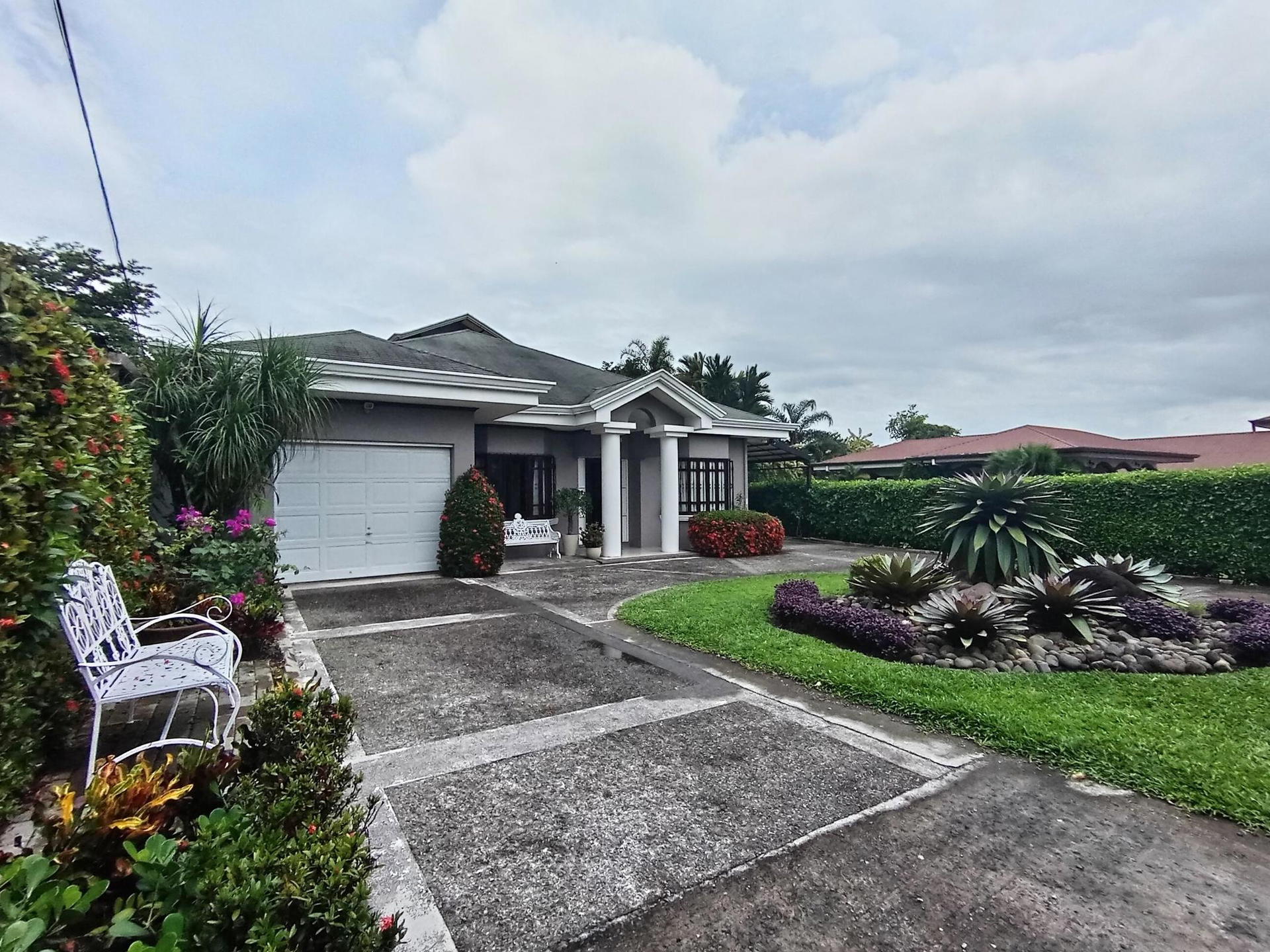 House at Guápiles