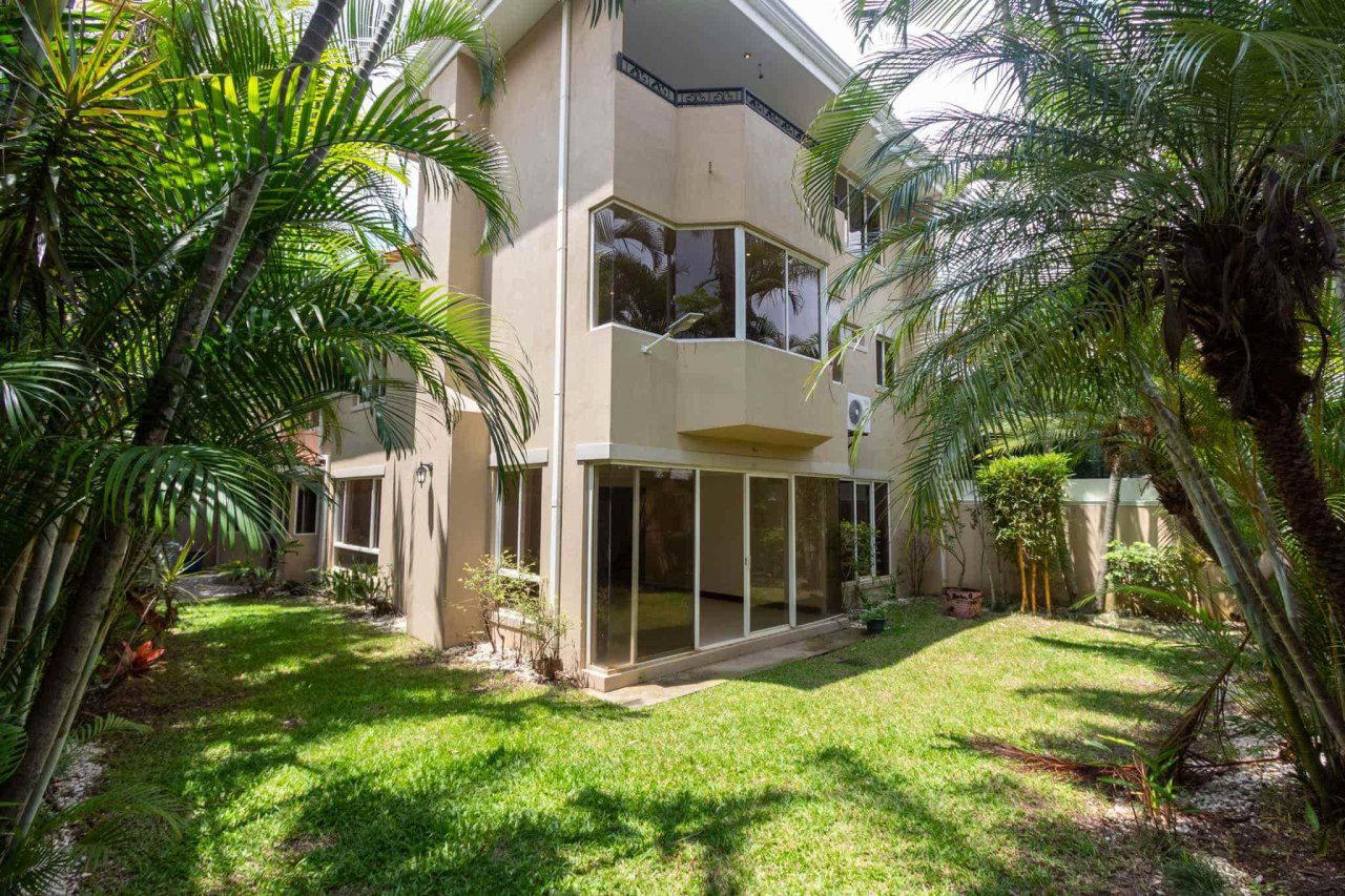 Propiedad en Condominios Escazu