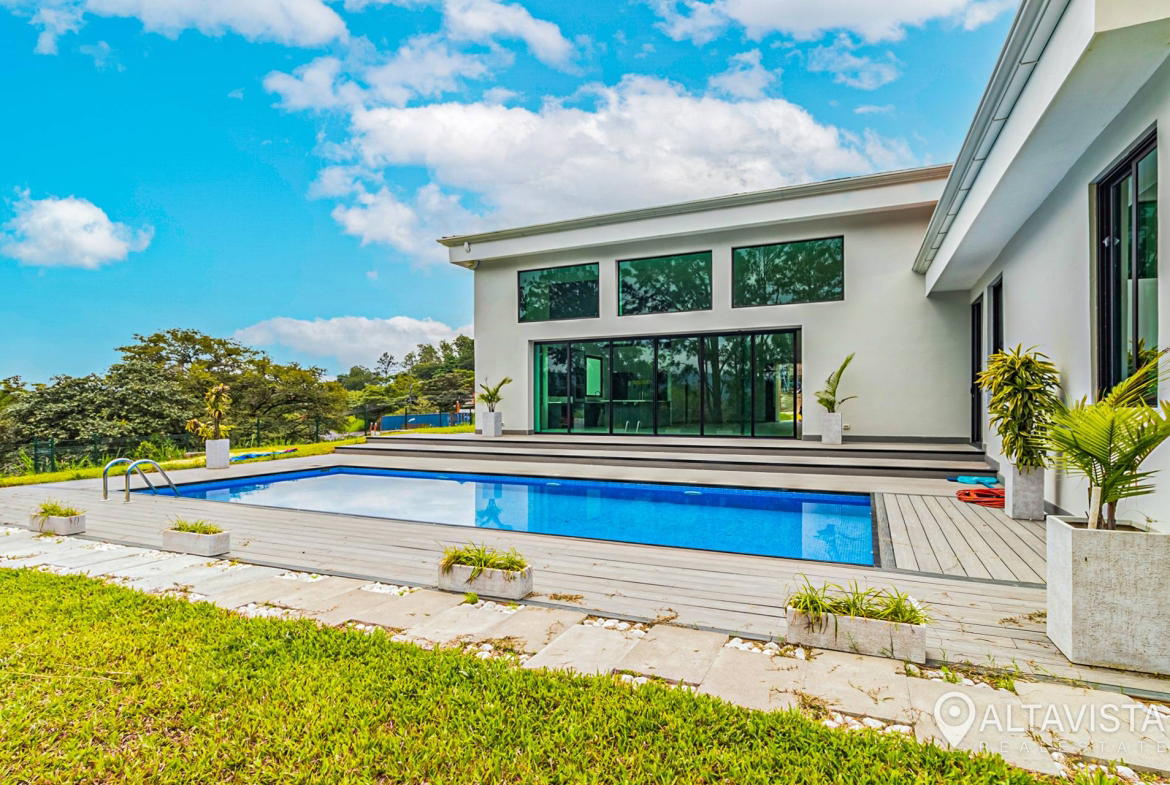 Casa en Guácima