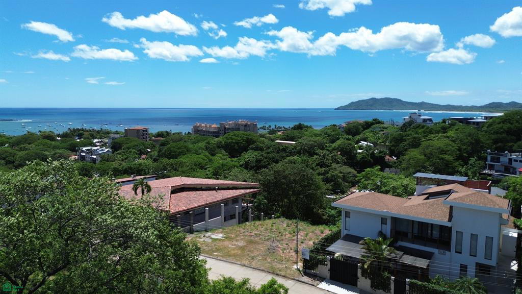 Land at Tamarindo