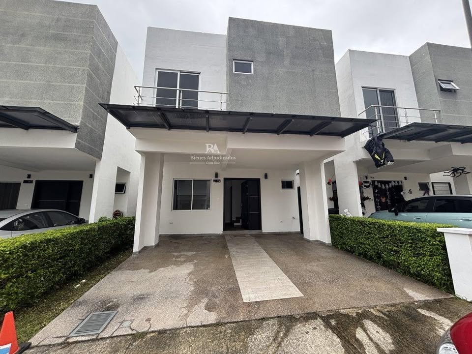 House at Condominio Piamonte