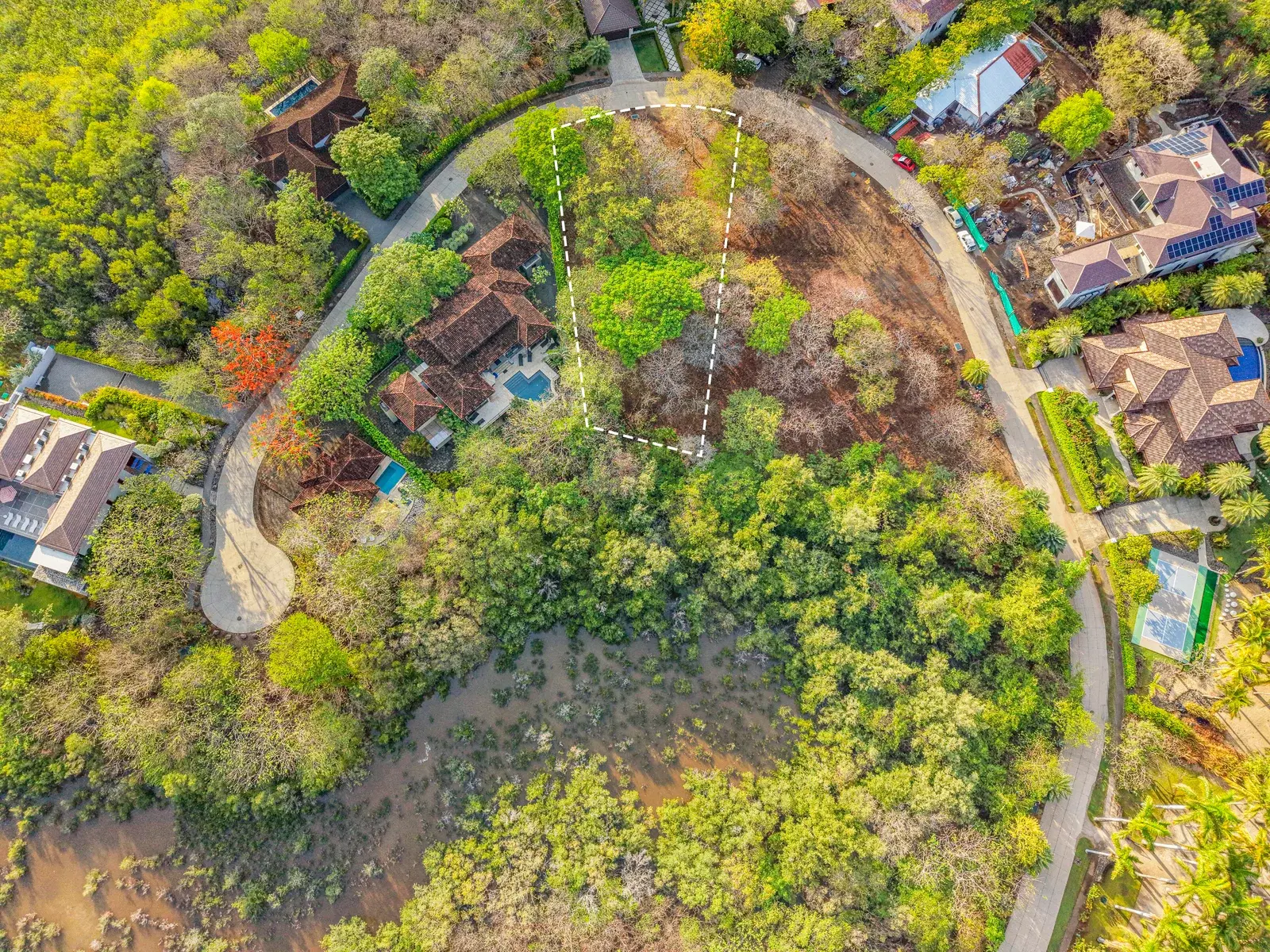 Land at Tamarindo