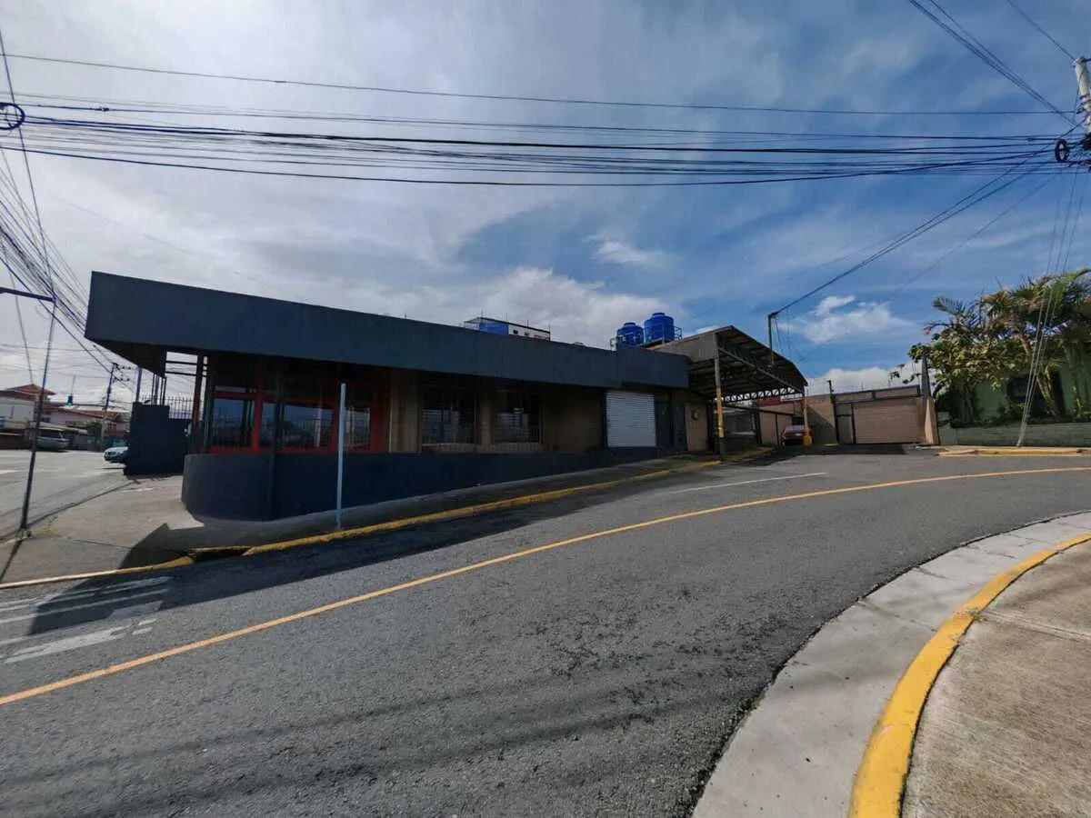 Commercial at Cascajal