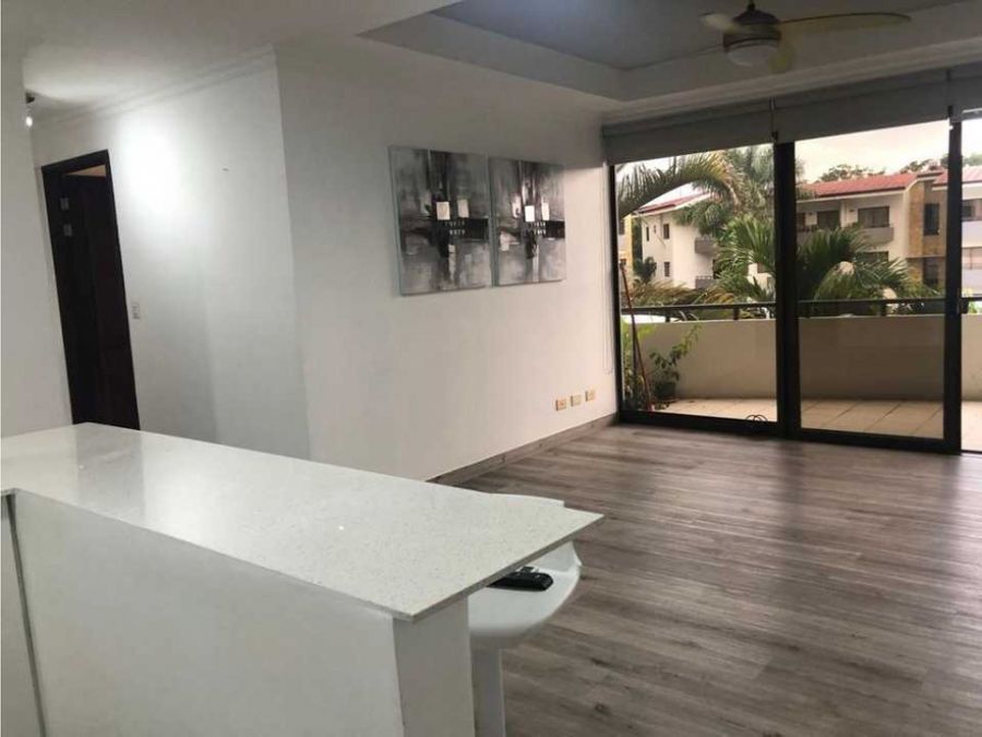 Apartamento en Avalon Santa Ana