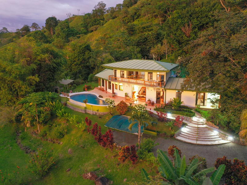 Property at Savegre