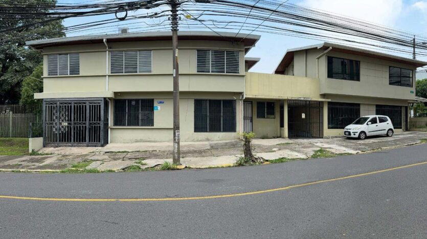 Casa en Francisco Peralta