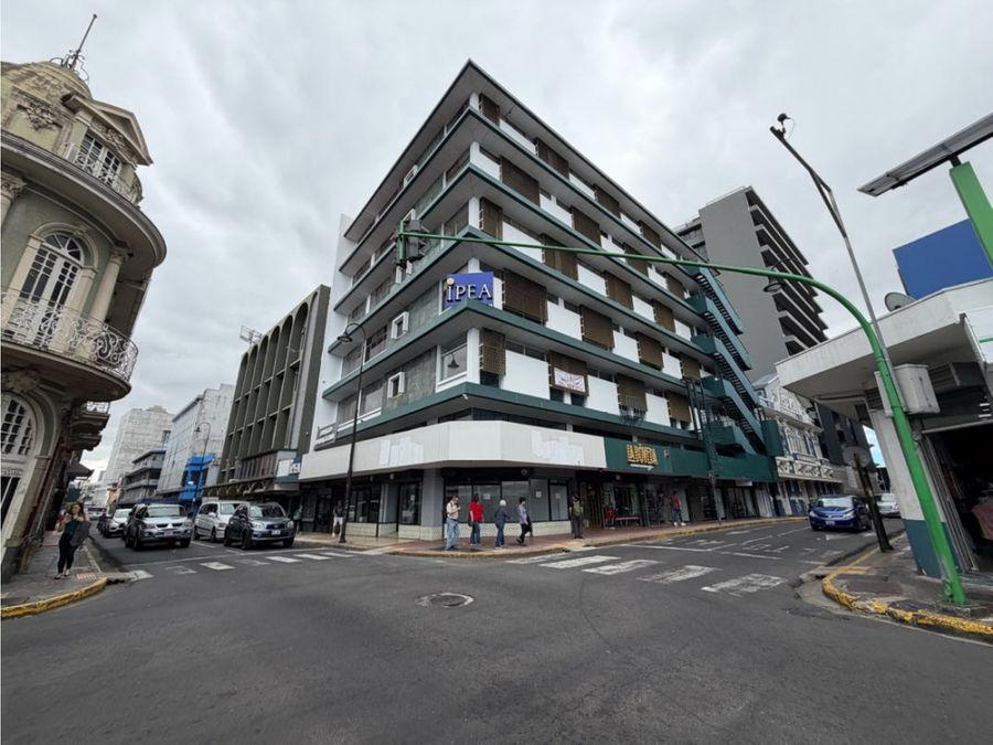 Comercial en Carmen