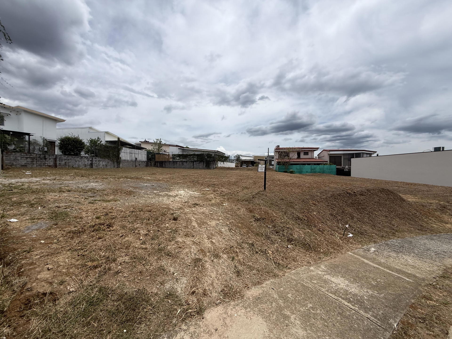 Terreno en Condominio Montezuma