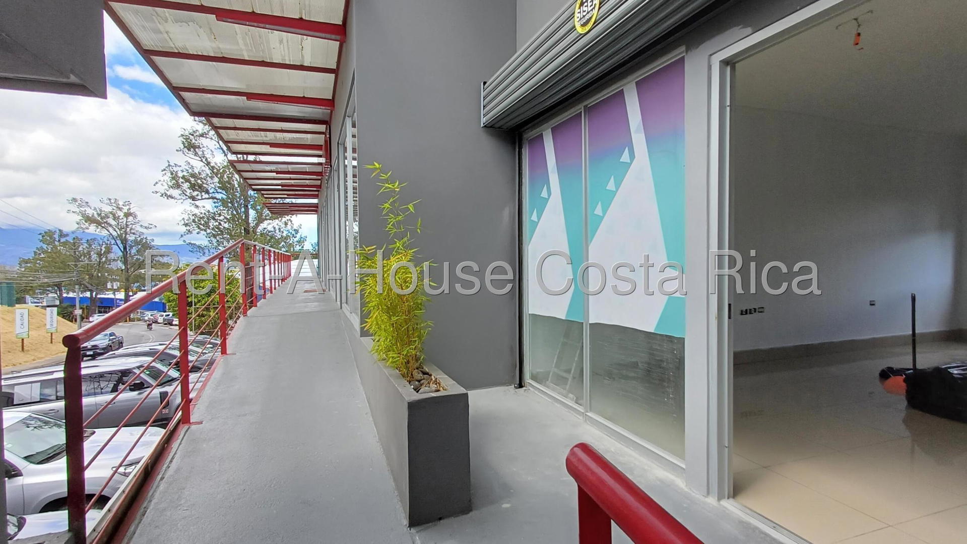 Commercial at Granadilla