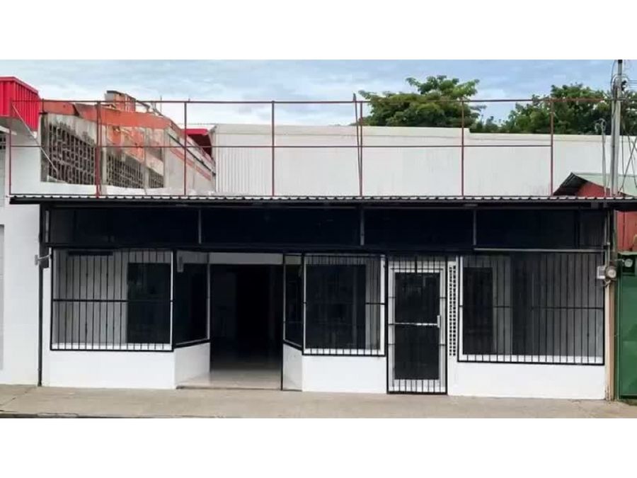 Comercial en Orotina