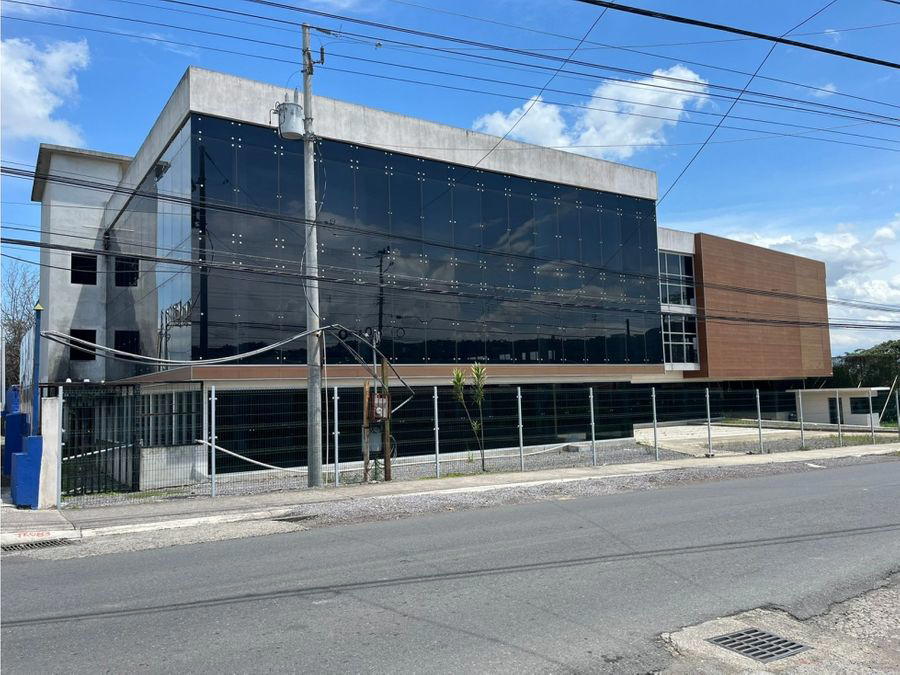 Edificio en Uruca