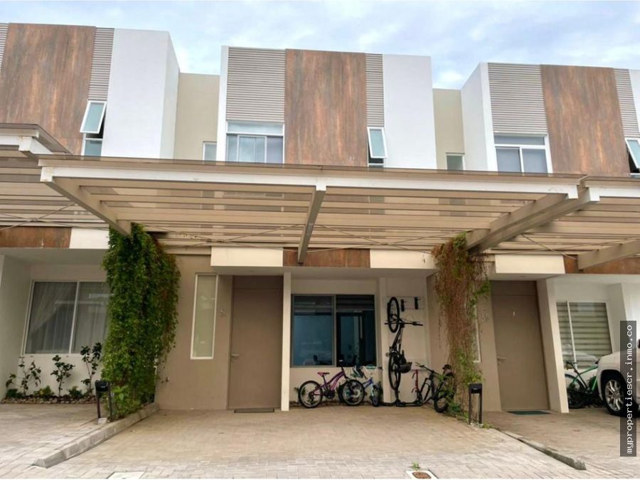 House at Santa Ana Village