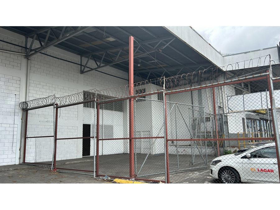 Bodega en Flores