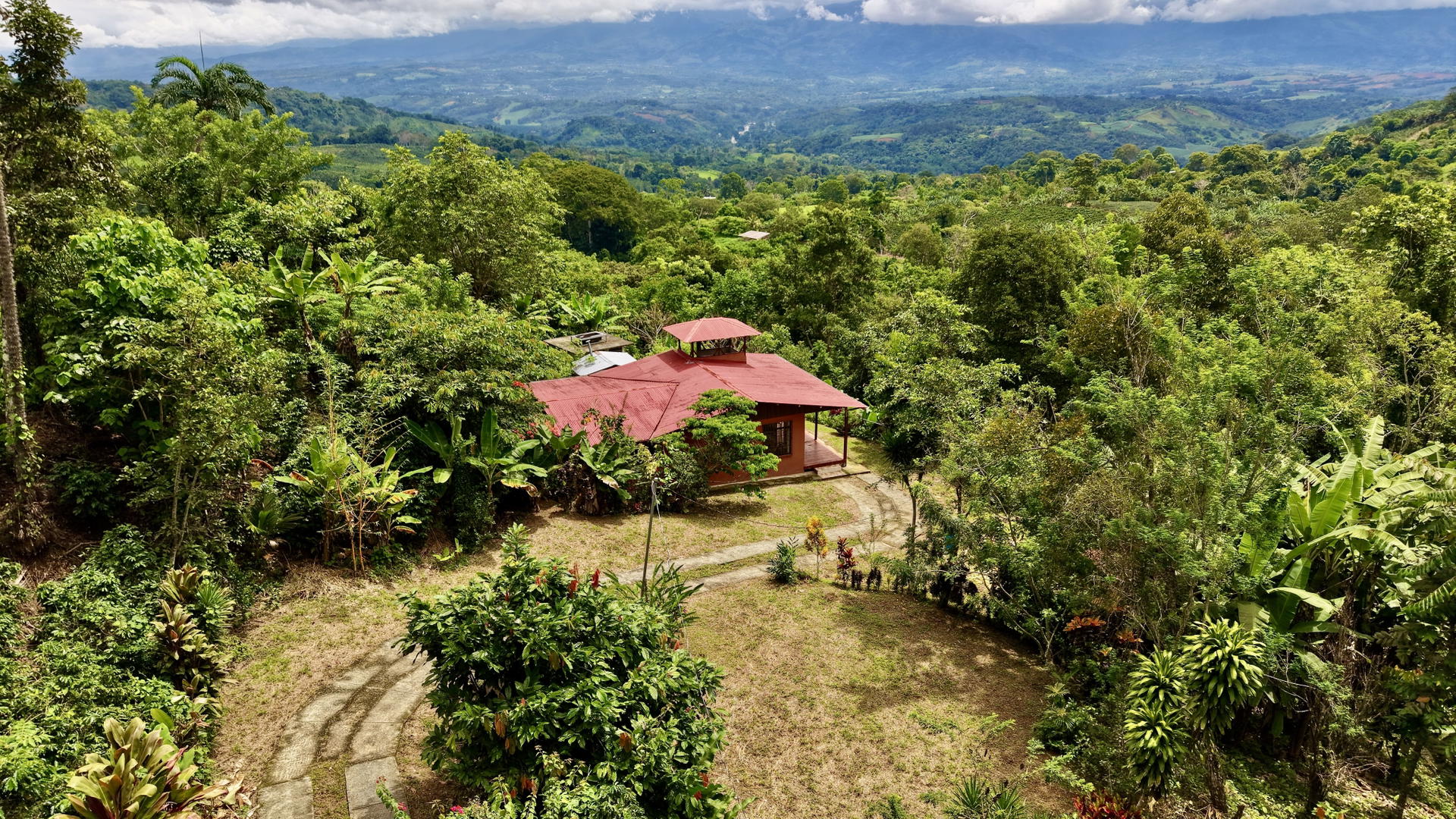 Finca en Pejibaye