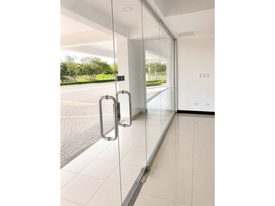 Comercial en Mata Redonda