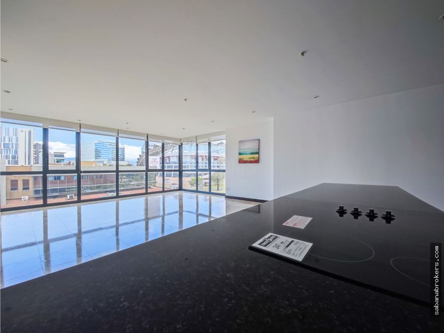 Esquinero de Lujo en Metropolitan Tower Sabana