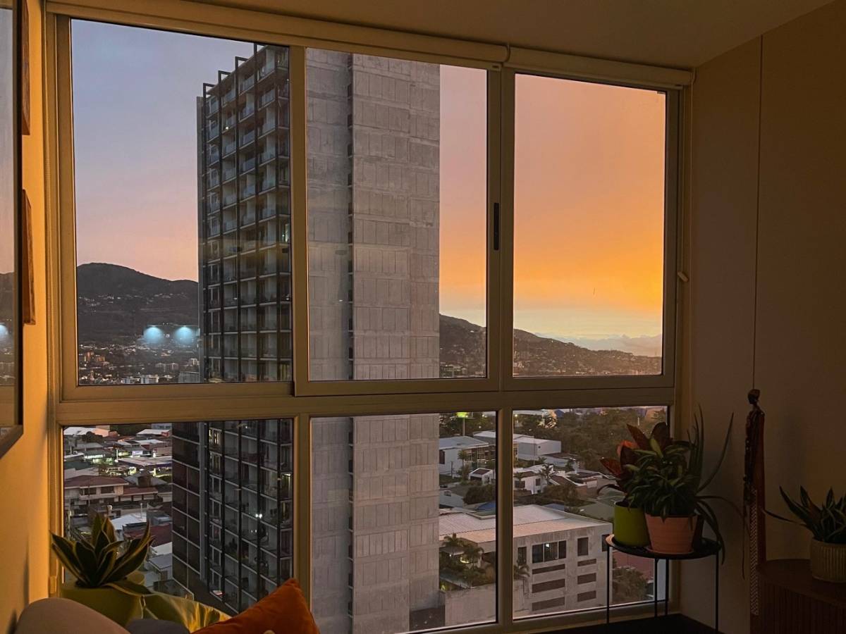 Contemporary 15th Floor Residence at U Nunciatura - Rohrmoser