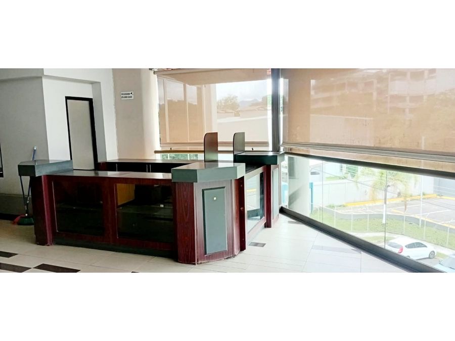 Comercial en Barrio Dent, San Pedro