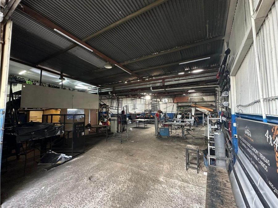 Comercial en San Isidro