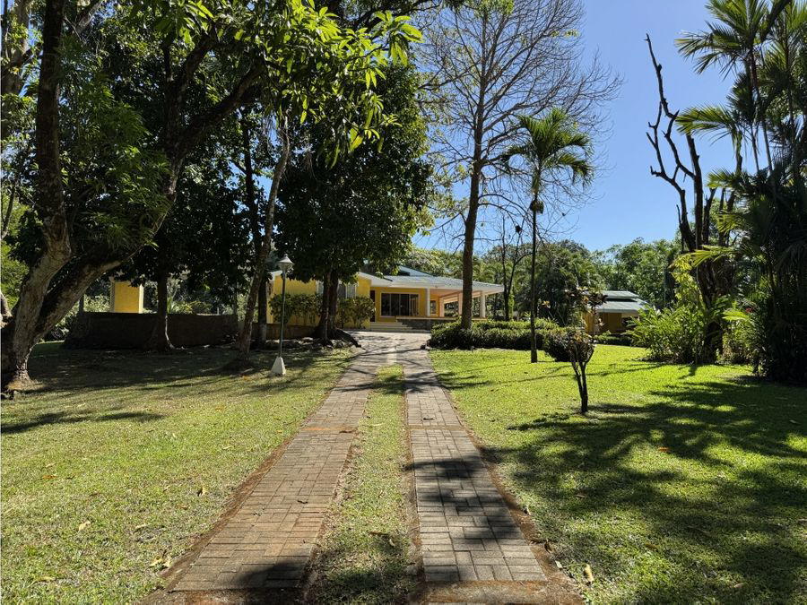Finca en Orotina