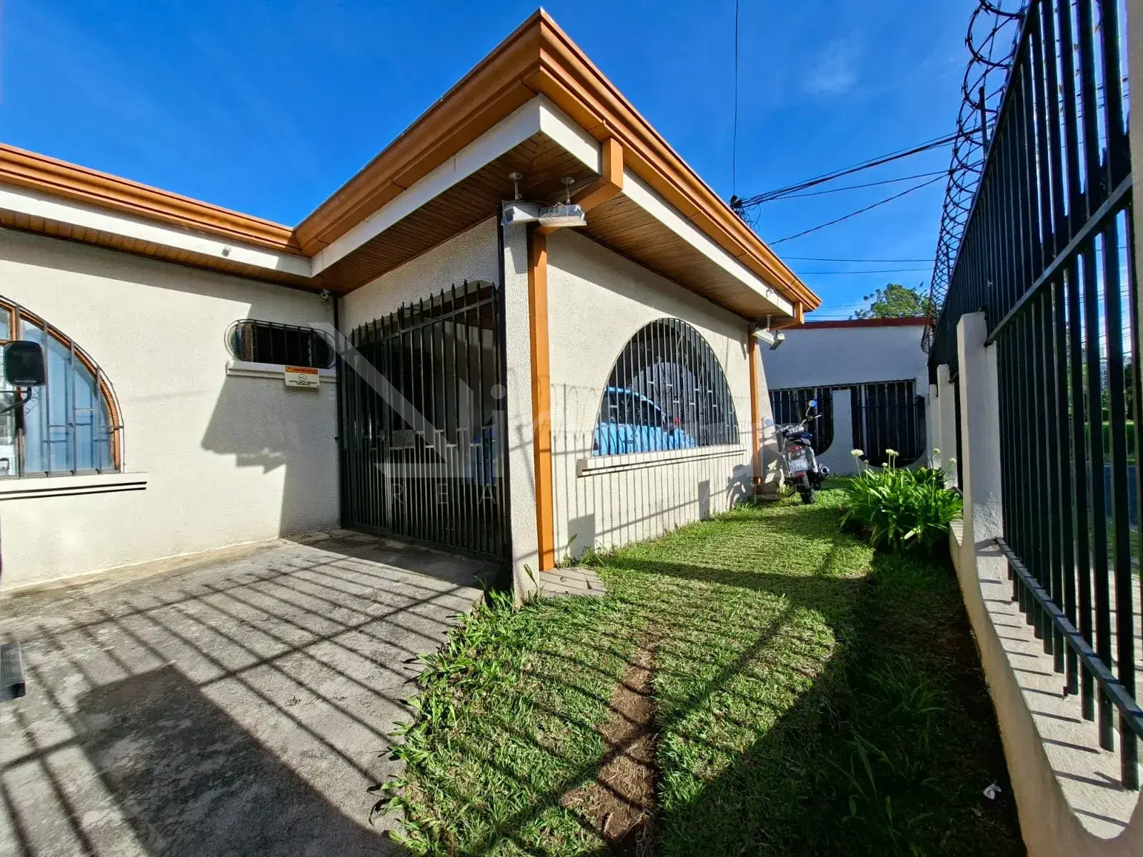 Property at Mata Redonda