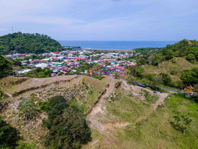 Land at Quepos
