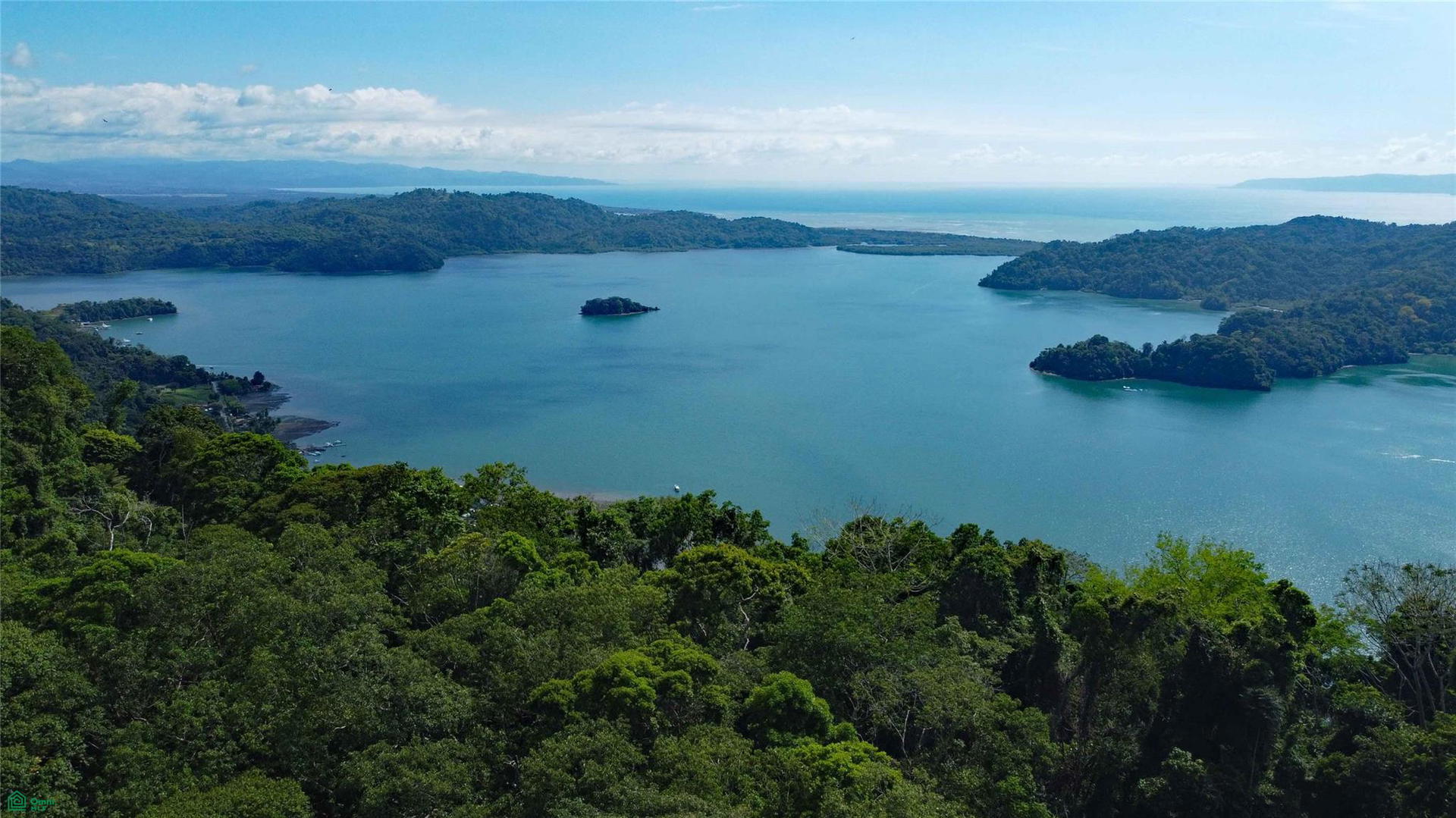 Land at Golfito