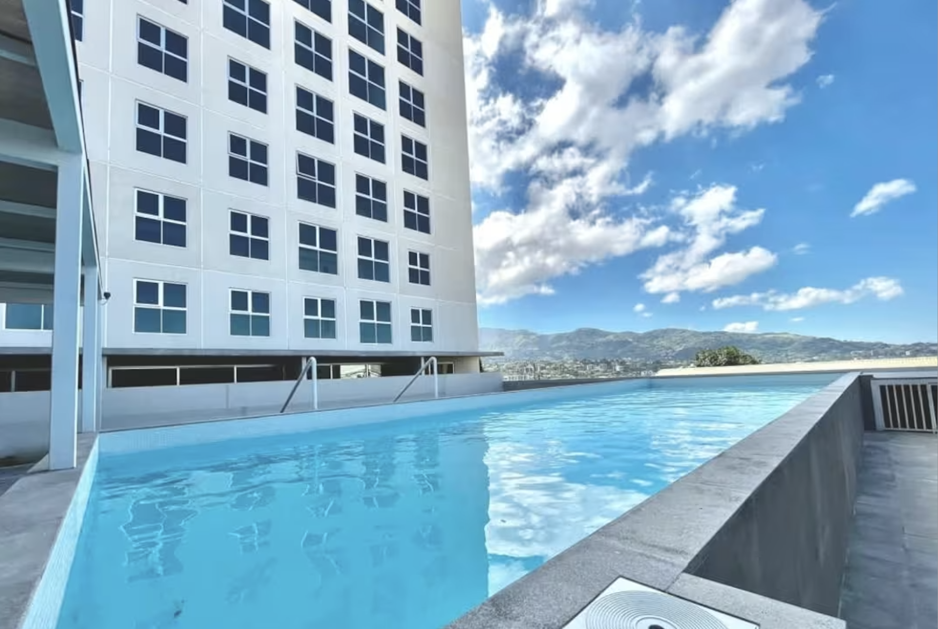 Condo highlights background